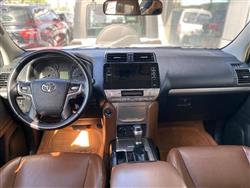 تۆیۆتا لاندكروزر پرادۆ